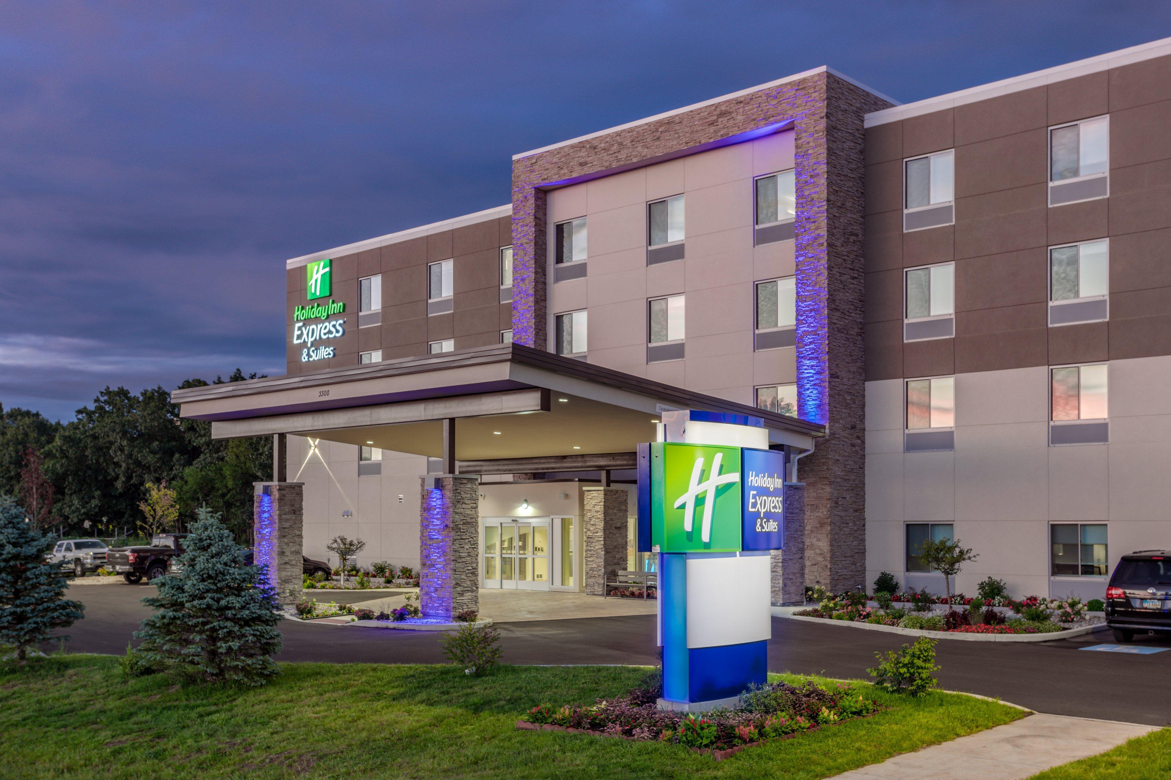 Holiday Inn Express & Suites - Elkhart North By Ihg Zewnętrze zdjęcie