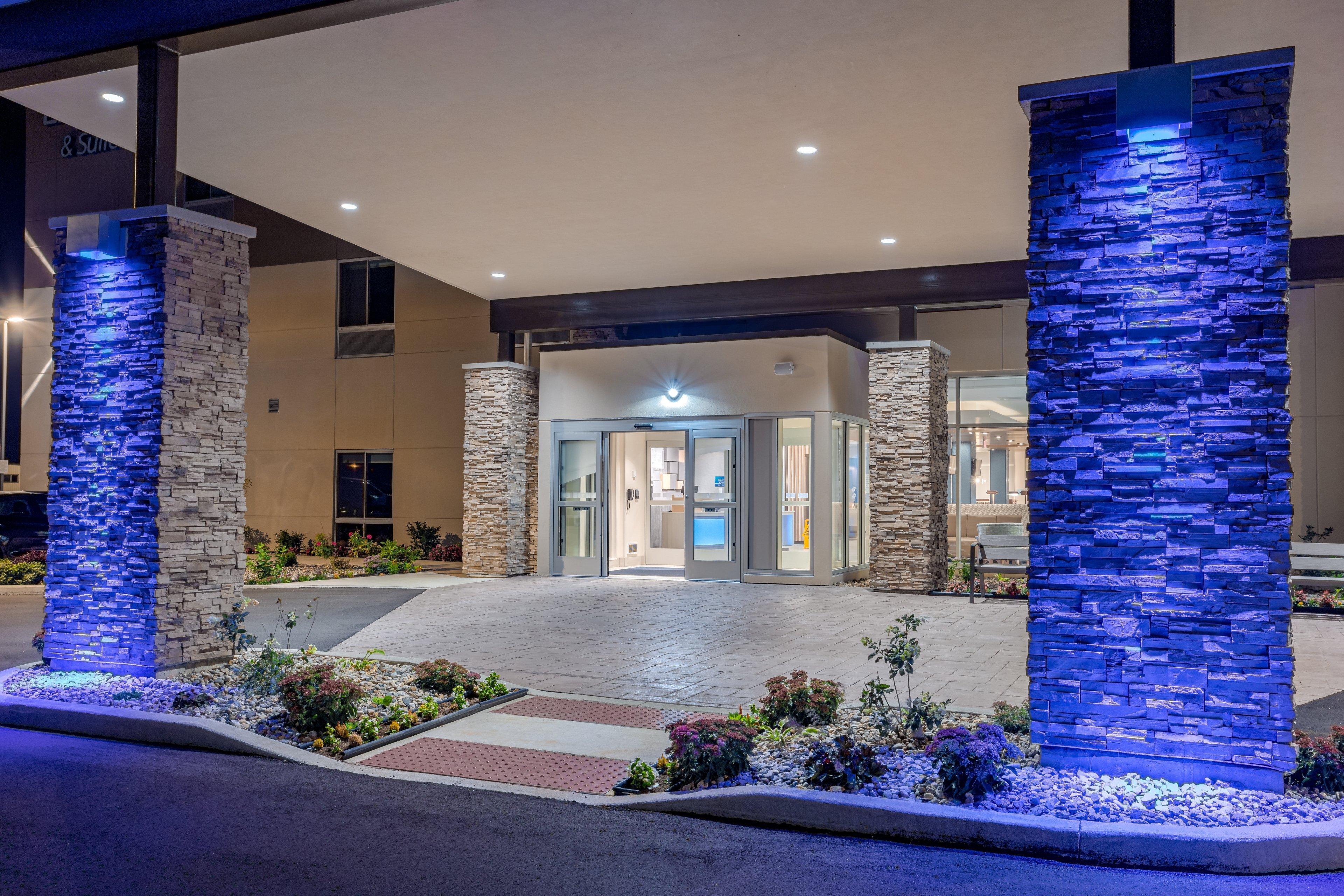 Holiday Inn Express & Suites - Elkhart North By Ihg Zewnętrze zdjęcie